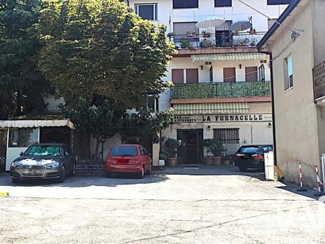 Ufficio in affitto di 497 m² in Via Santa Maria dei Mesi