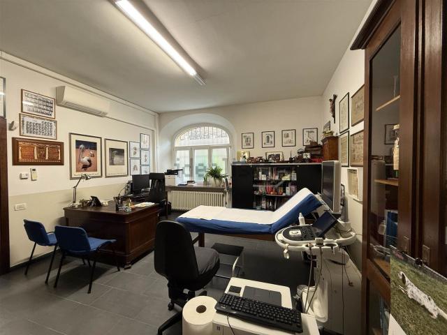 Ufficio in affitto di 49 m² in Via Borghetto, 29