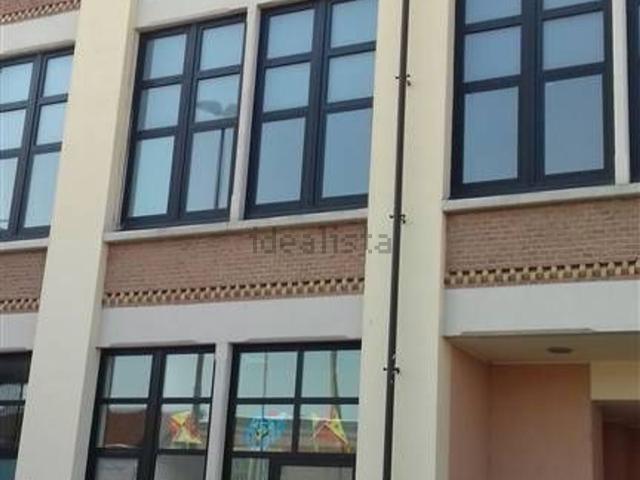 Ufficio in affitto di 500 m²