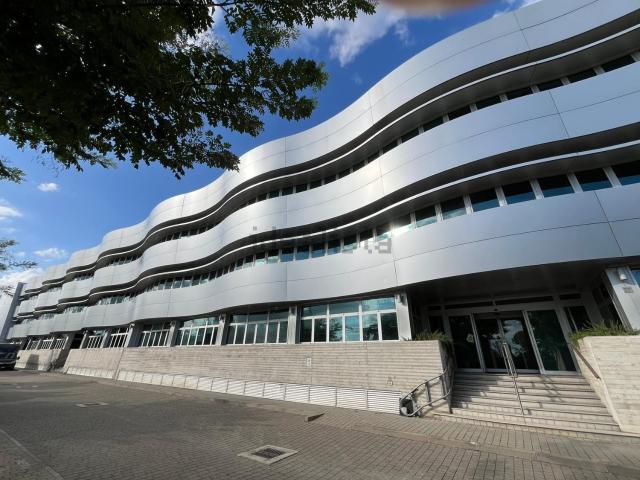 Ufficio in affitto di 500 m²