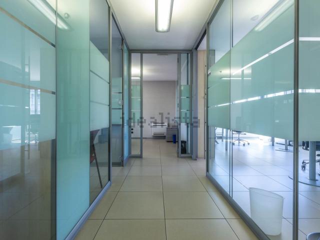 Ufficio in affitto di 500 m² in Strada Budellungo, 2