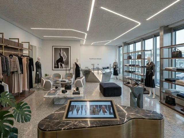 Ufficio in affitto di 500 m² in Viale IV Novembre
