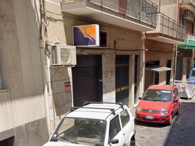 Ufficio in affitto di 50 m² in Via dei Vespri, 234