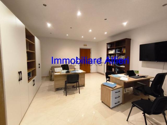 Ufficio in affitto di 50 m² in Via Fratelli Rosselli, 2