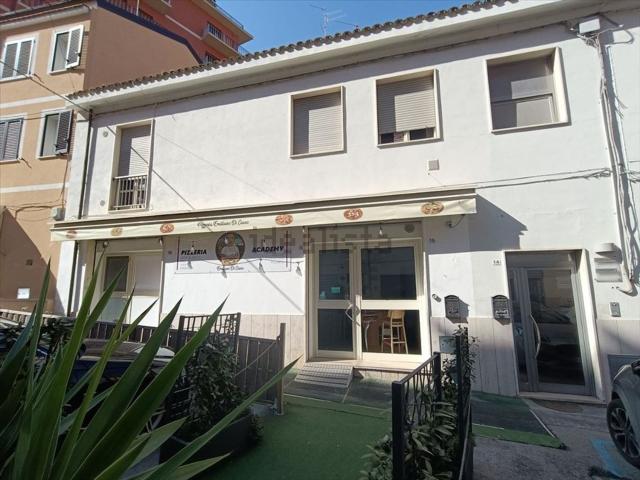 Ufficio in affitto di 50 m² in Via Marco Vezio Marcello