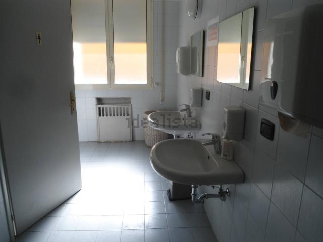 Ufficio in affitto di 514 m² in Via Giovanni Battista Morgagni