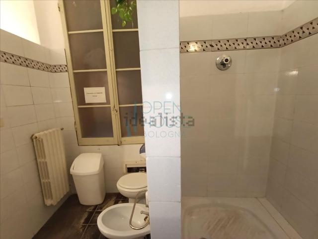 Ufficio in affitto di 516 m² in Via d&apos Azeglio
