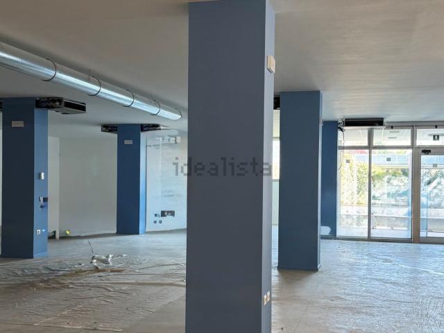 Ufficio in affitto di 522 m² in Via Guglielmo Marconi, 28