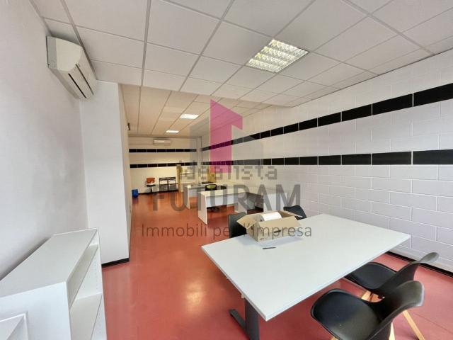 Ufficio in affitto di 53 m² in Via Negrin, 69