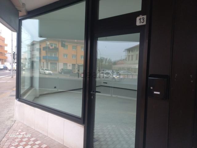Ufficio in affitto di 54 m²