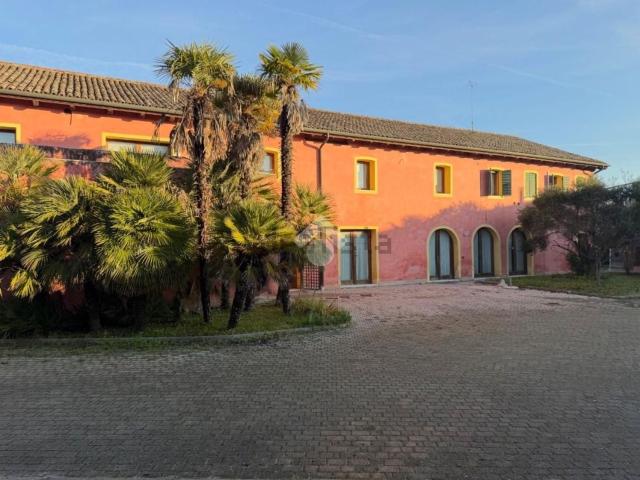 Ufficio in affitto di 550 m² in Via Roma, 183