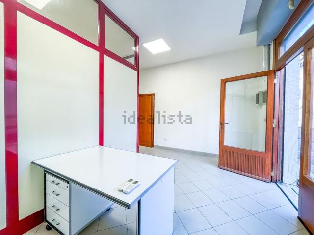 Ufficio in affitto di 55 m² in Via Gora e Barbatole