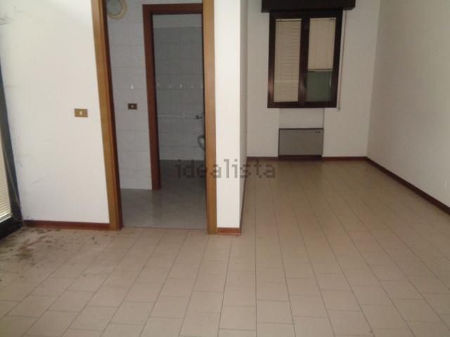 Ufficio in affitto di 55 m² in Via Jacopo Berengario