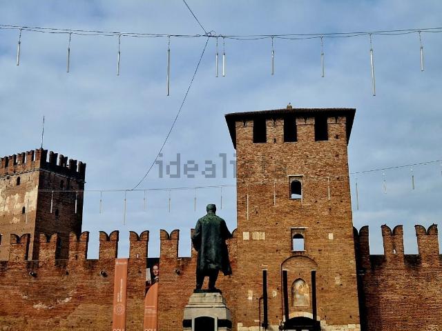 Ufficio in affitto di 55 m² in Via Roma