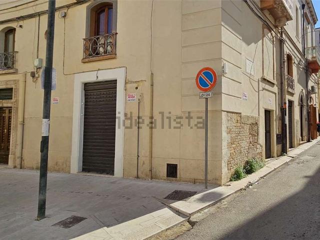 Ufficio in affitto di 55 m² in Via Vittorio Veneto, 46