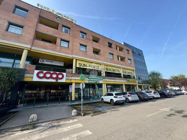 Ufficio in affitto di 57 m² in Via Palmiro Togliatti