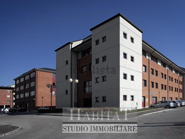 Ufficio in affitto di 586 m² in Via del Cotonificio