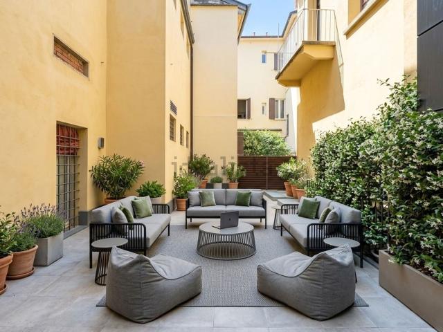 Ufficio in affitto di 600 m² in Via Marchesana