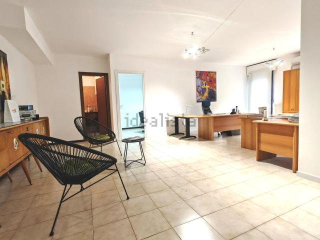Ufficio in affitto di 60 m²