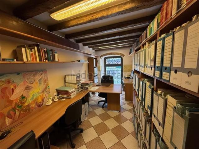 Ufficio in affitto di 60 m² in Via Carmelitani Scalzi