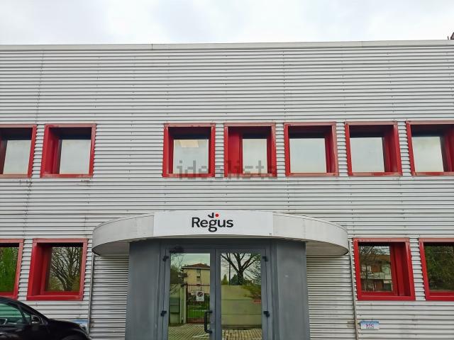 Ufficio in affitto di 60 m² in Via Andrea Dragoni, 59