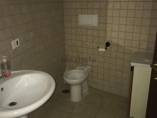 Ufficio in affitto di 60 m² in Via Anime Sante