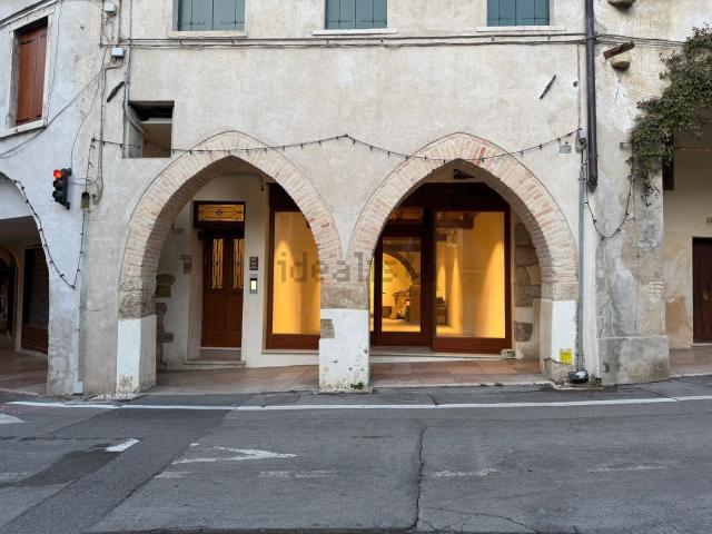 Ufficio in affitto di 60 m² in Via Browning