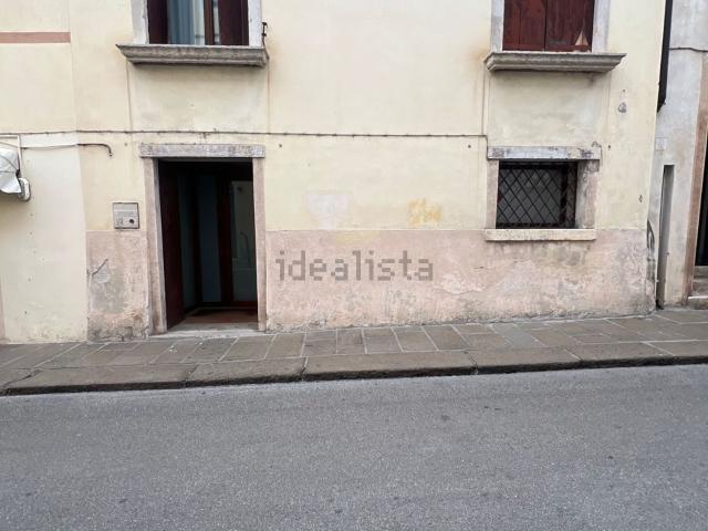 Ufficio in affitto di 60 m² in Via Giovan Battista Barbieri, 18