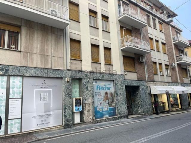 Ufficio in affitto di 60 m² in Via Dante Alighieri, 5