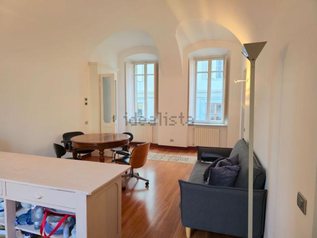 Ufficio in affitto di 60 m² in Via dei Martiri, 7