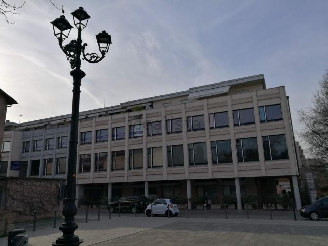 Ufficio in affitto di 60 m² in Via Felice Cavallotti, 134