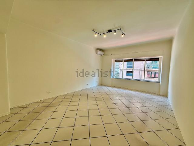 Ufficio in affitto di 60 m² in Via Francesco Riso, 12