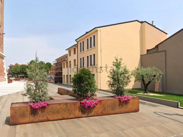 Ufficio in affitto di 60 m² in Via Mazzini Giuseppe, 1