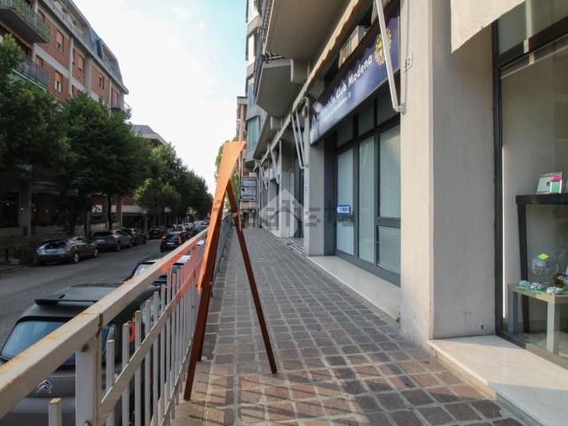 Ufficio in affitto di 60 m² in Via Pia, 60