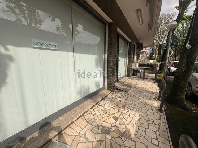 Ufficio in affitto di 60 m² in Viale Brava, 9