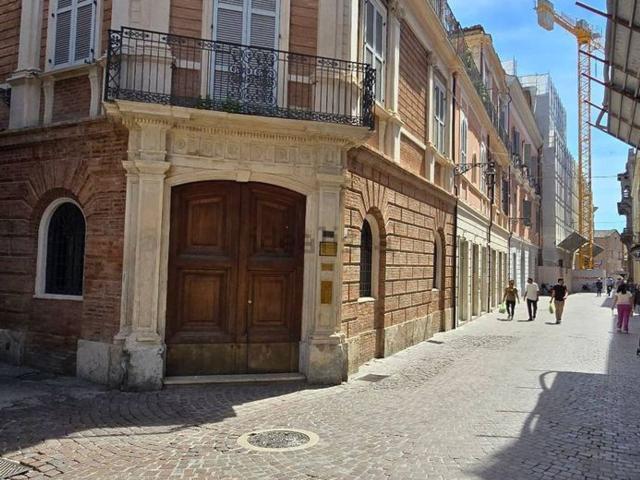 Ufficio in affitto di 60 m² in Corso Vincenzo Cerulli, 1