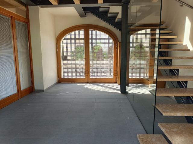 Ufficio in affitto di 62 m² in Via Roma, 29
