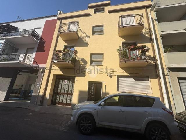 Ufficio in affitto di 64 m² in Via Famagosta, 81