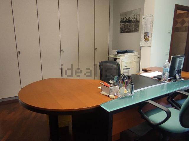 Ufficio in affitto di 65 m²