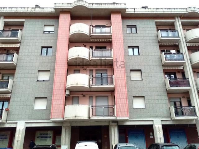 Ufficio in affitto di 65 m² in Via Alfredo Trombetta