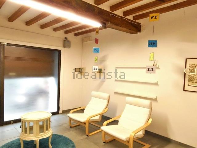 Ufficio in affitto di 65 m² in Via della Salute