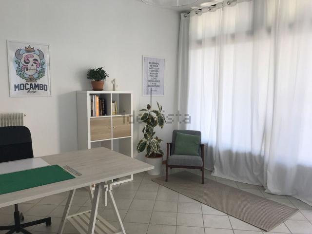 Ufficio in affitto di 65 m² in Strada Marchesane