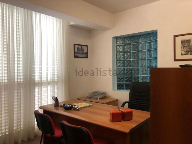 Ufficio in affitto di 67 m² in Via Giuseppe Garibaldi, 164