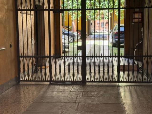 Ufficio in affitto di 68 m² in Via d&apos Azeglio, 35