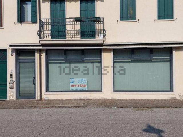 Ufficio in affitto di 68 m² in Via Longo P. B 20