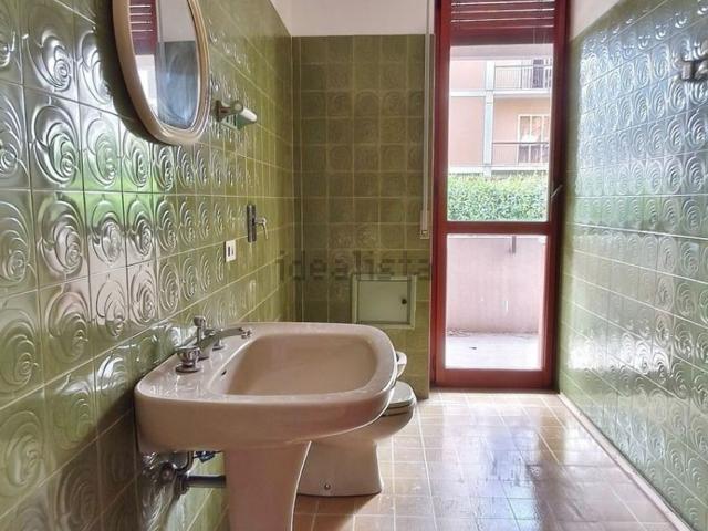 Ufficio in affitto di 68 m² in Viale Giuseppe di Vittorio