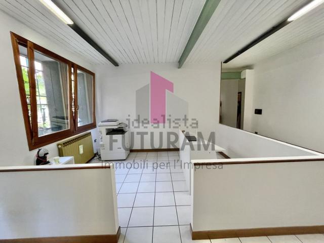 Ufficio in affitto di 70 m²