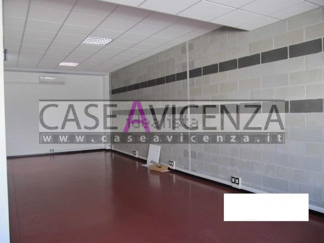 Ufficio in affitto di 70 m²
