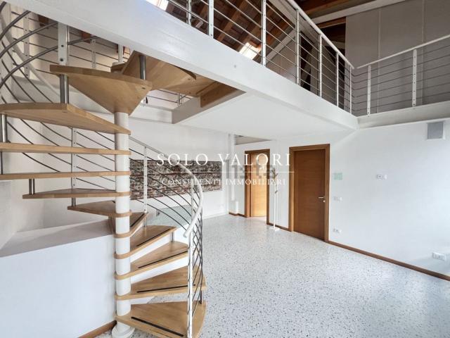 Ufficio in affitto di 70 m²