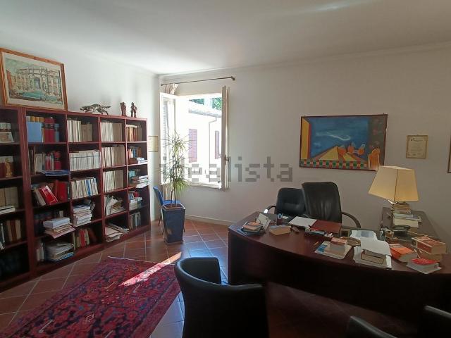 Ufficio in affitto di 70 m² in Via Giuseppe Garibaldi